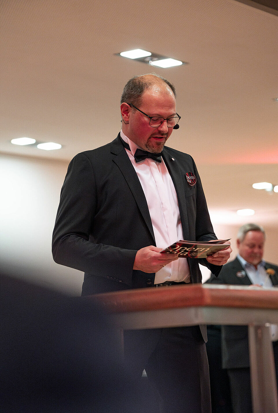 Andreas Keienburg hält eine Rede