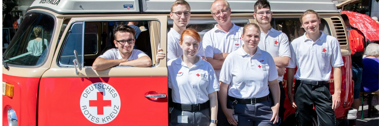 Ehrenamtliches Team, DRK Auto